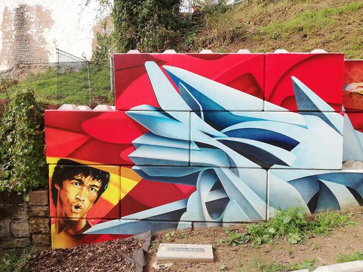 Graffiti-Mauer mit Portrait
