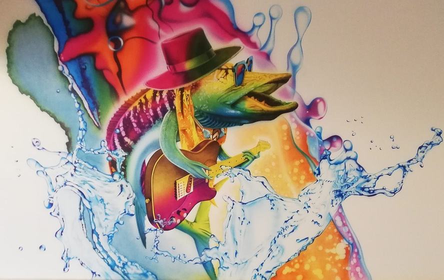 „Planet Ocean“-Etage: Fisch mit Hut an der E-Gitarre