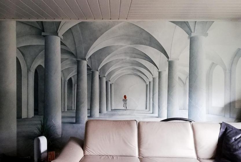 Illusionsmalerei: Säulengang im Wohnzimmer