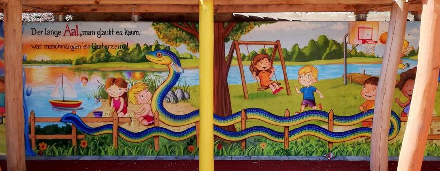 Der lange Aal auf dem Spielplatz