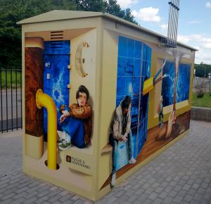 Airbrush auf Metallfassade